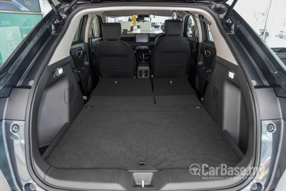 Honda HR-V RV (2022) Interior