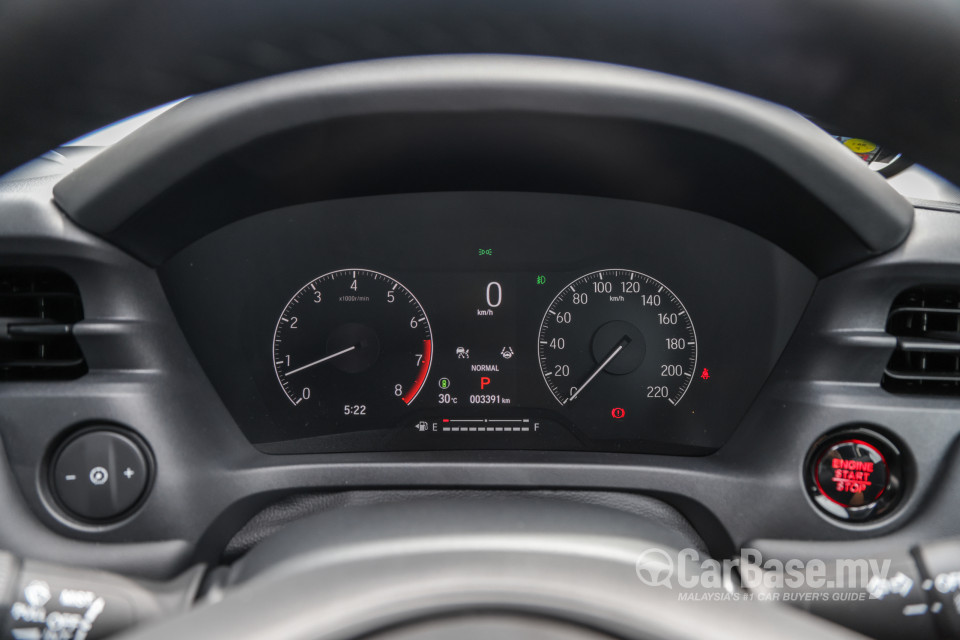 Honda HR-V RV (2022) Interior