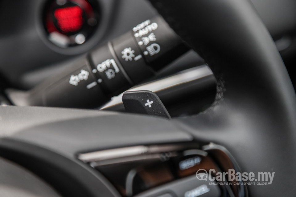 Honda HR-V RV (2022) Interior