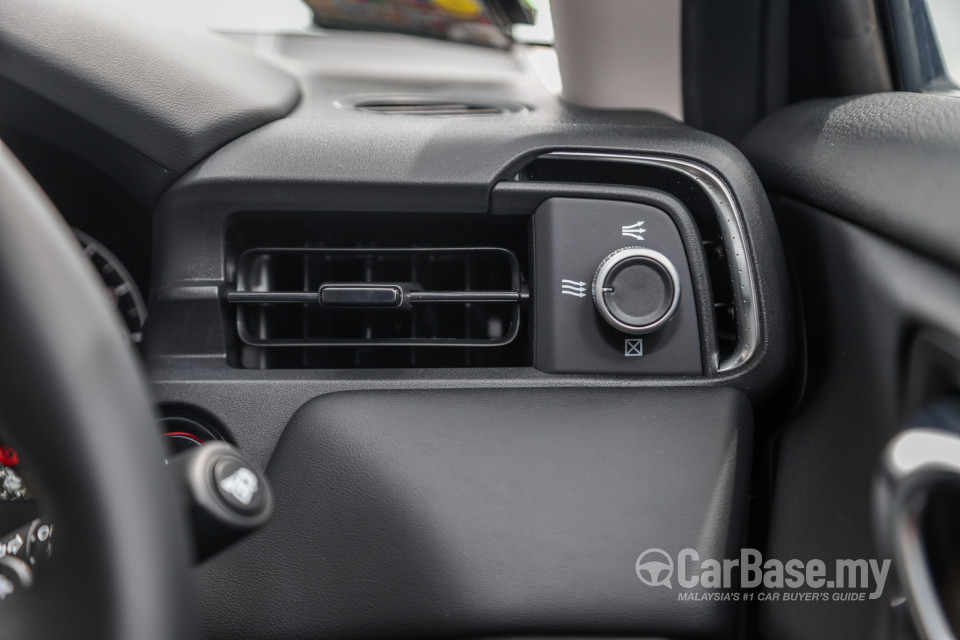 Honda HR-V RV (2022) Interior