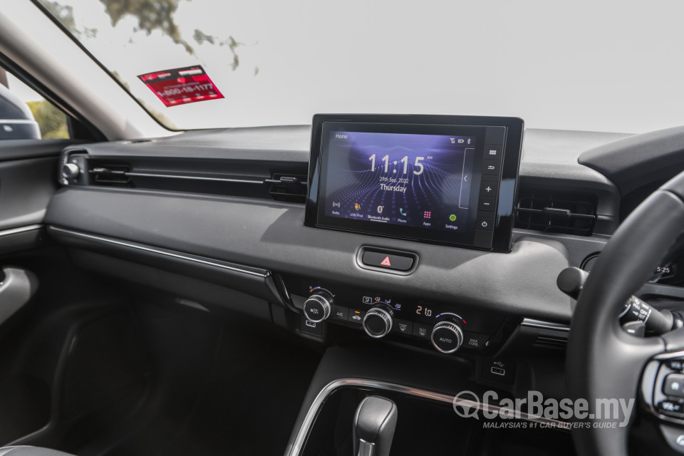 Honda HR-V RV (2022) Interior