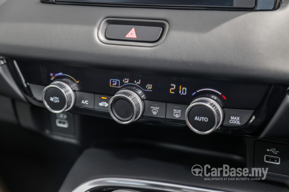 Honda HR-V RV (2022) Interior
