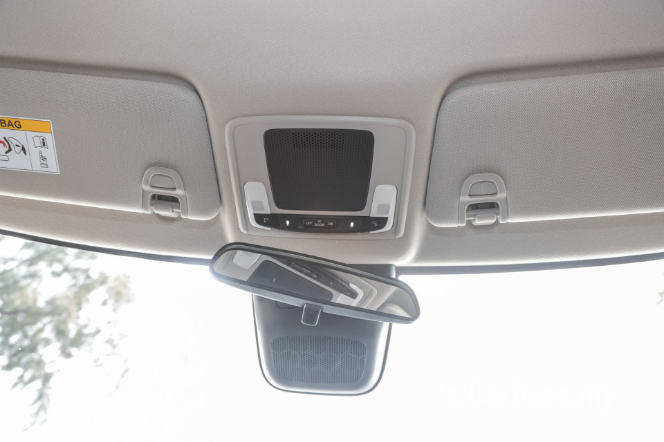 Honda HR-V RV (2022) Interior
