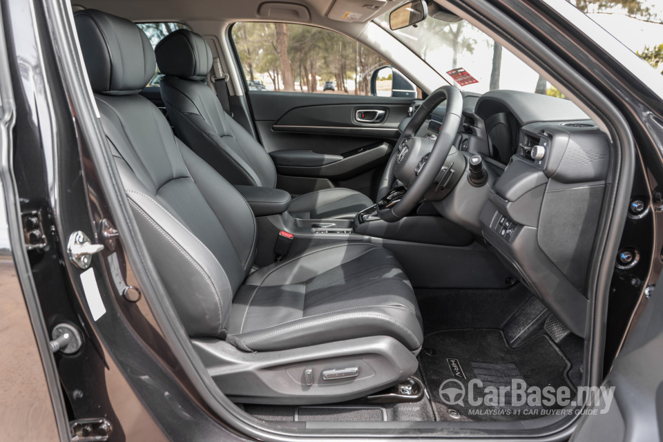 Honda HR-V RV (2022) Interior