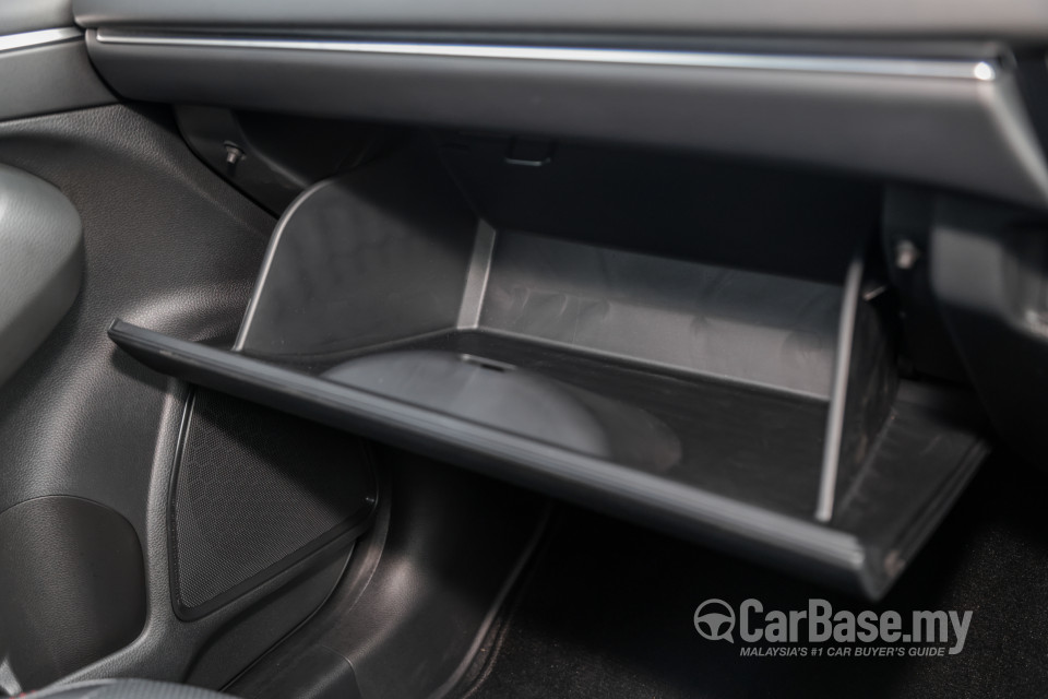 Honda HR-V RV (2022) Interior