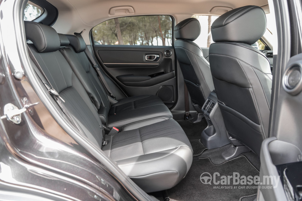Honda HR-V RV (2022) Interior