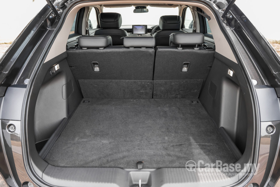 Honda HR-V RV (2022) Interior