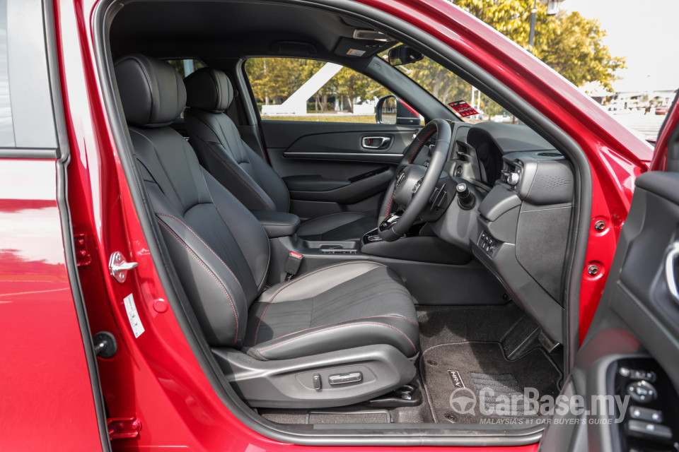 Honda HR-V RV (2022) Interior