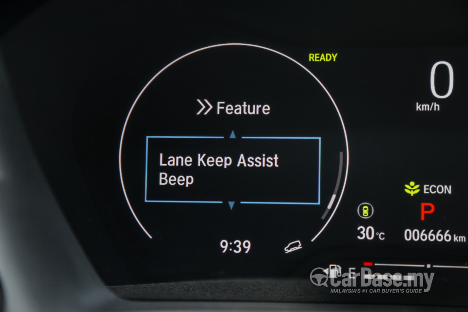 Honda HR-V RV (2022) Interior