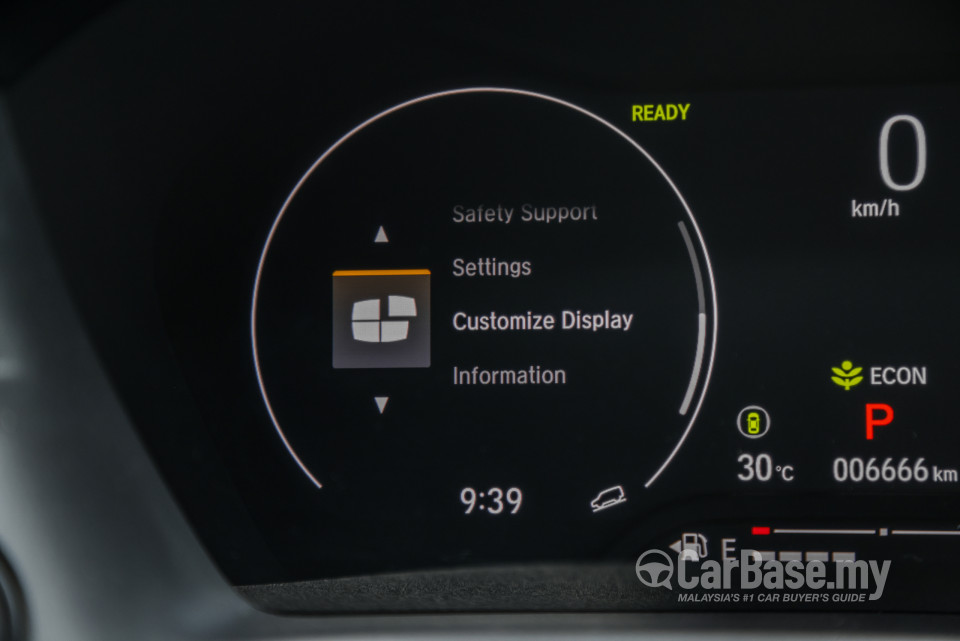 Honda HR-V RV (2022) Interior