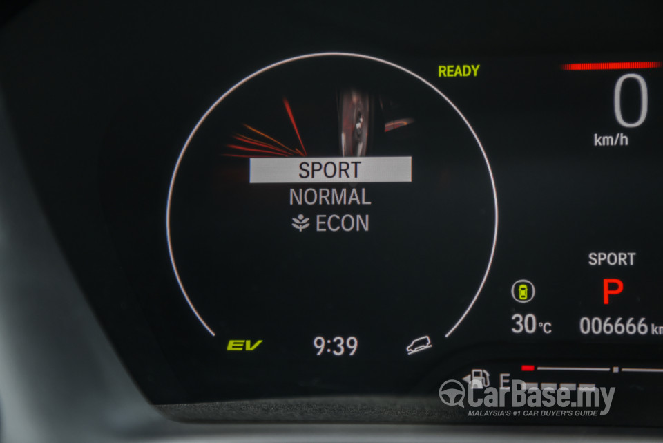 Honda HR-V RV (2022) Interior