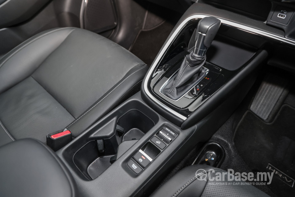 Honda HR-V RV (2022) Interior
