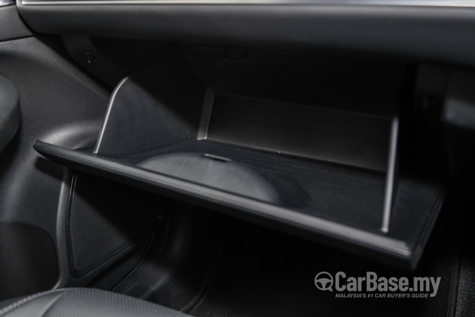 Honda HR-V RV (2022) Interior