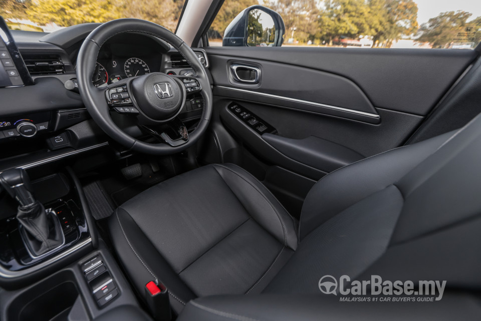 Honda HR-V RV (2022) Interior