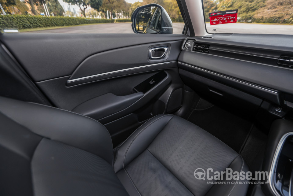 Honda HR-V RV (2022) Interior