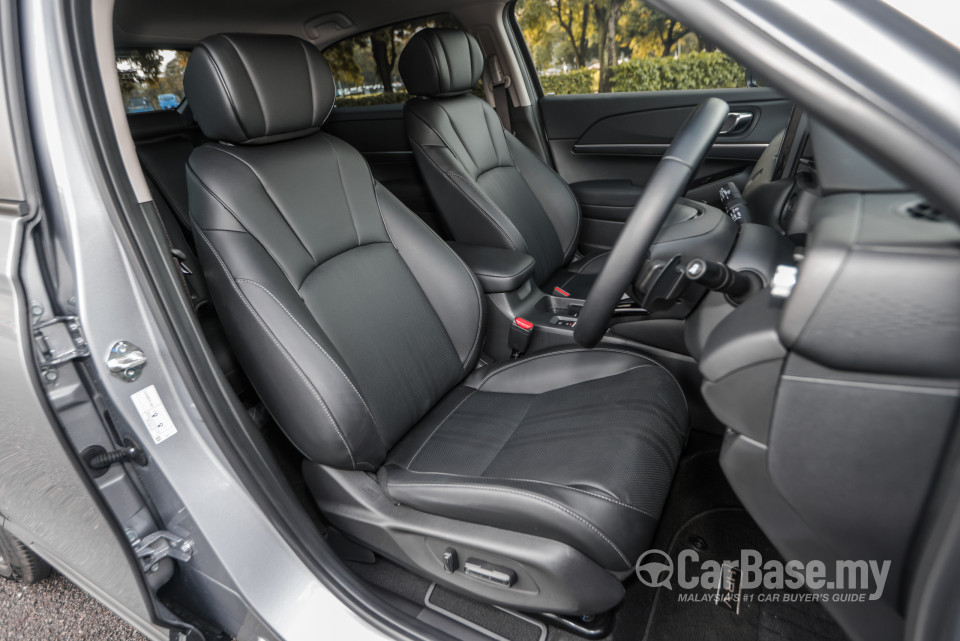 Honda HR-V RV (2022) Interior