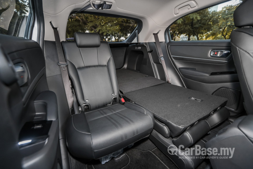 Honda HR-V RV (2022) Interior