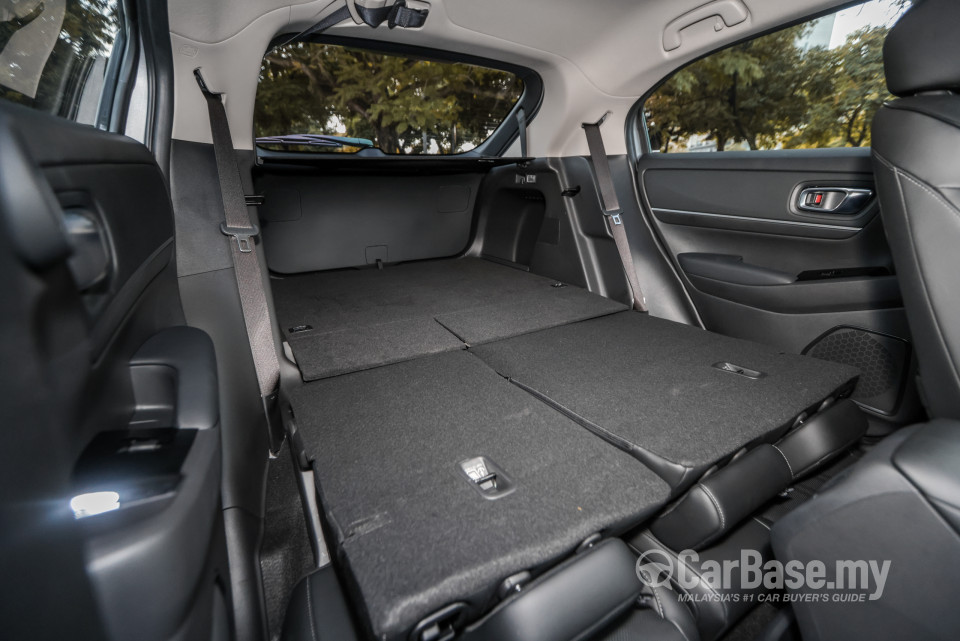 Honda HR-V RV (2022) Interior