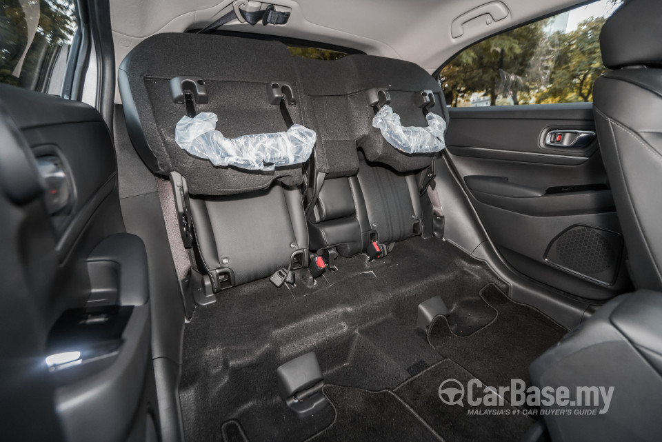 Honda HR-V RV (2022) Interior