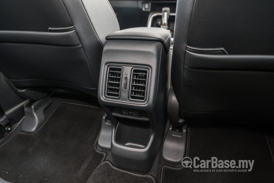 Honda HR-V RV (2022) Interior
