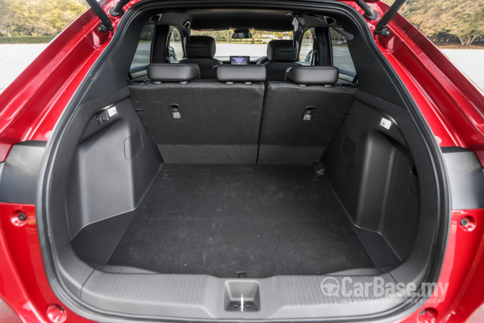 Honda HR-V RV (2022) Interior