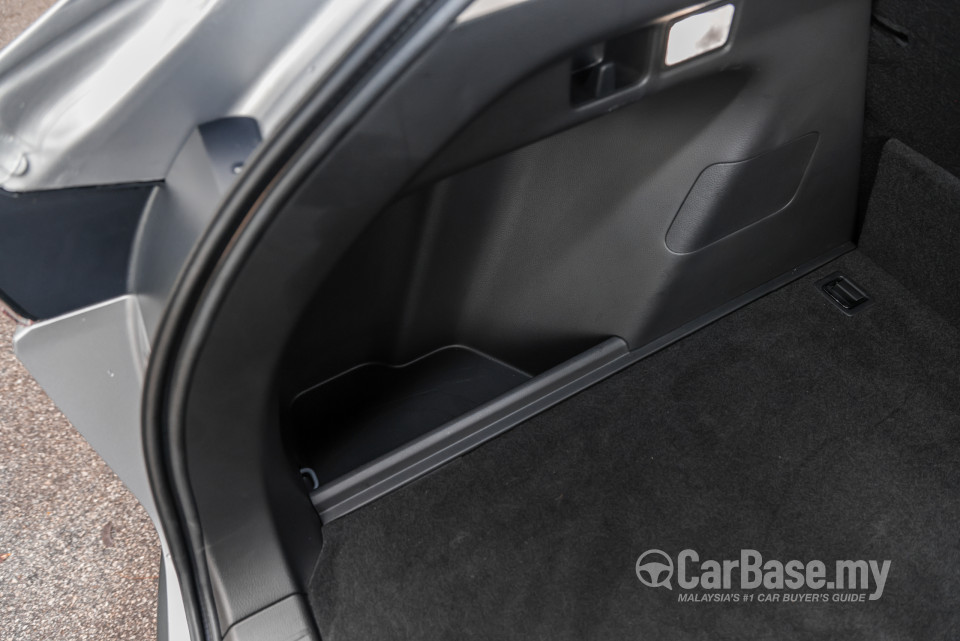 Honda HR-V RV (2022) Interior