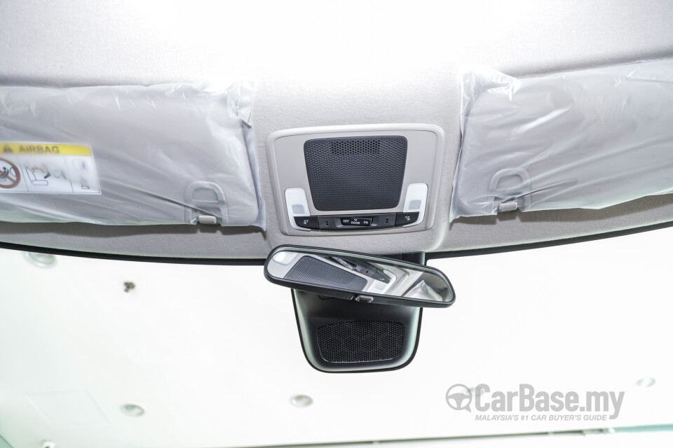 Honda HR-V RV (2022) Interior