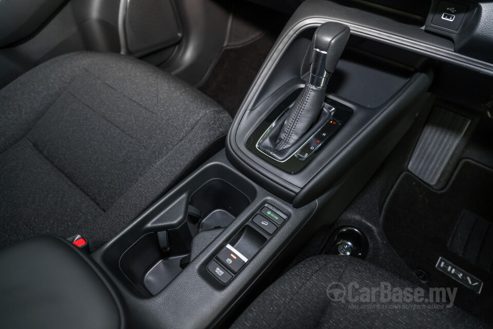 Honda HR-V RV (2022) Interior