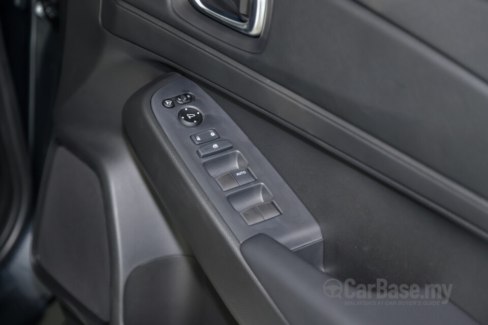 Honda HR-V RV (2022) Interior