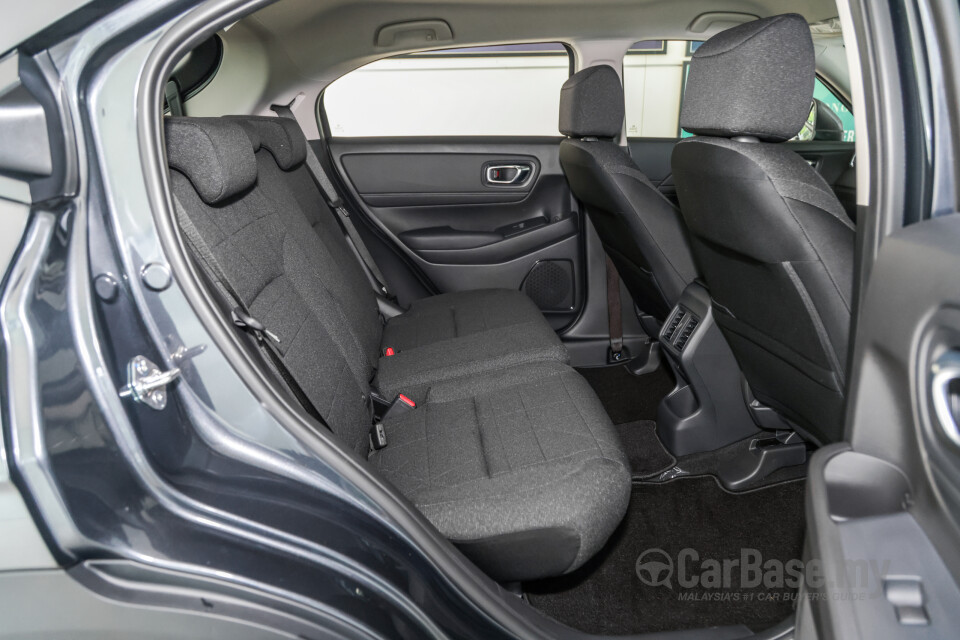 Honda HR-V RV (2022) Interior