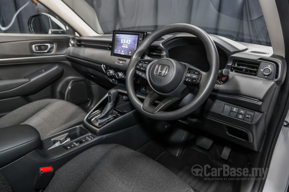 Honda HR-V RV (2022) Interior