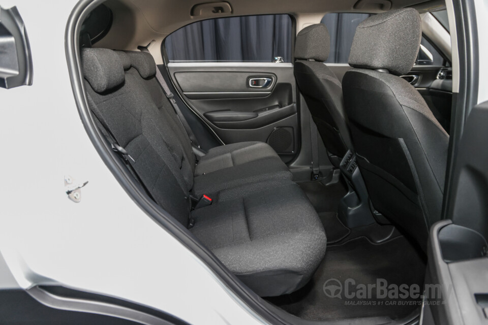 Honda HR-V RV (2022) Interior