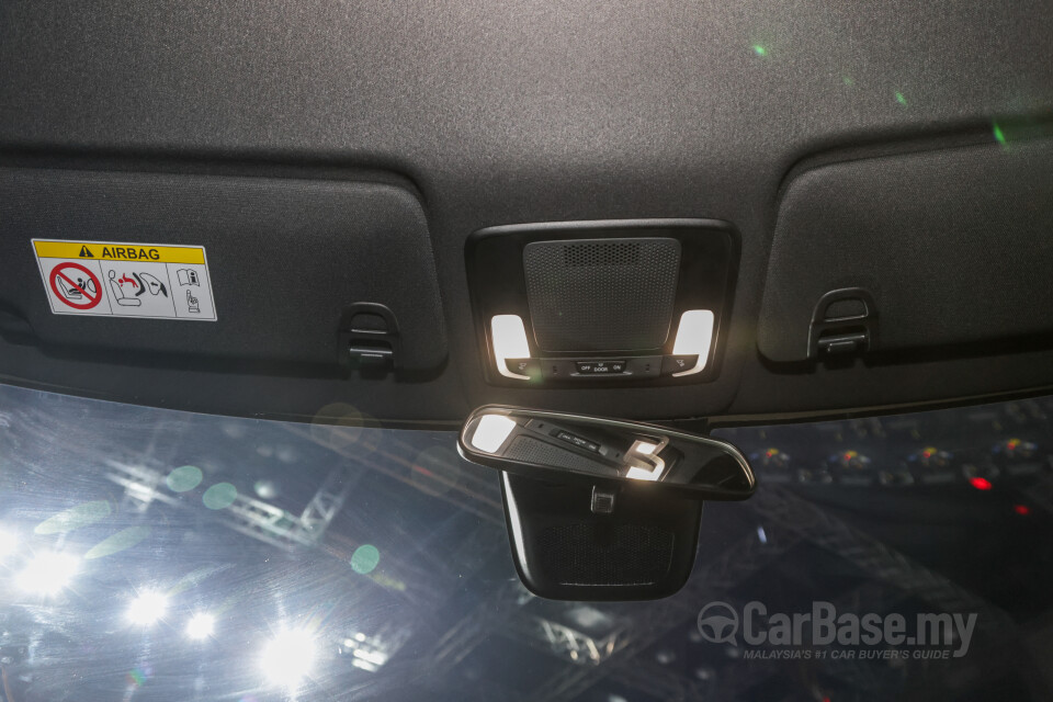 Honda HR-V RV (2022) Interior