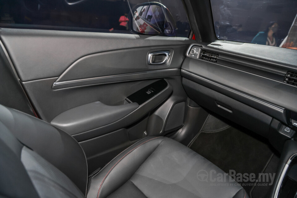 Honda HR-V RV (2022) Interior