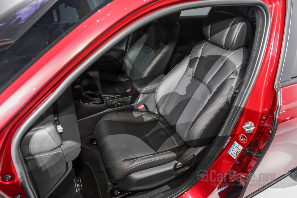 Honda HR-V RV (2022) Interior