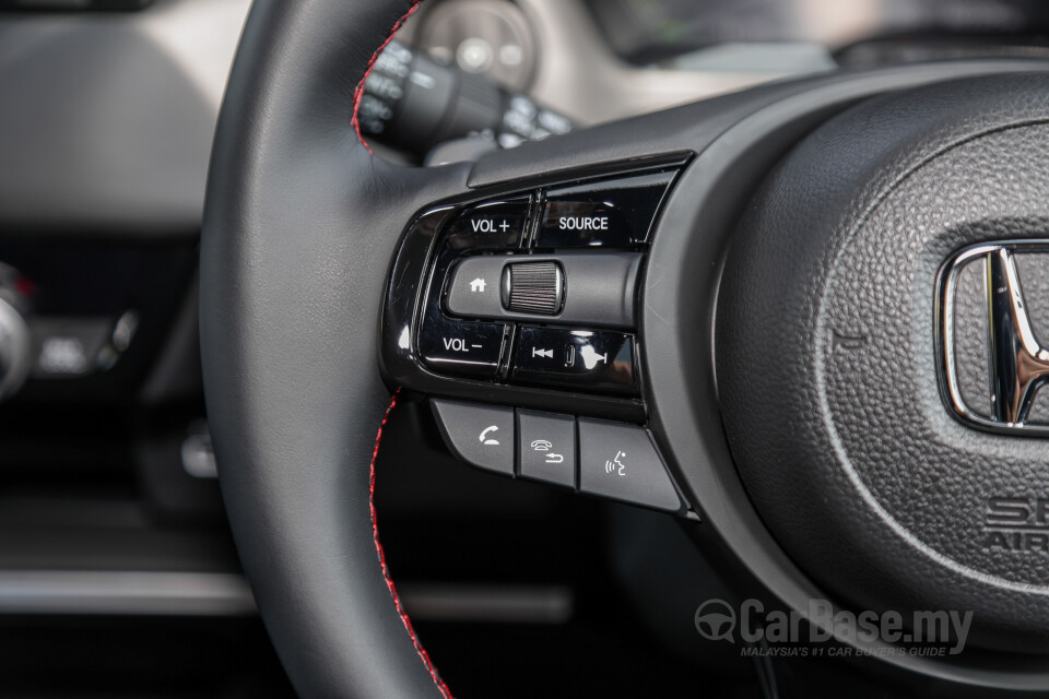 Honda HR-V RV (2022) Interior