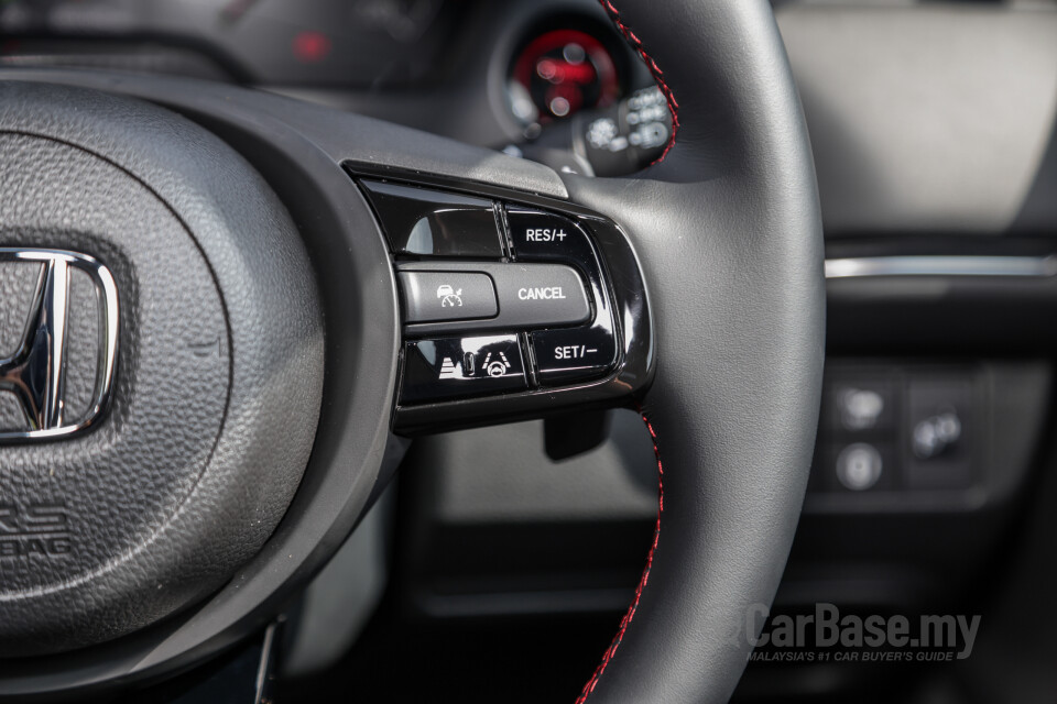 Honda HR-V RV (2022) Interior
