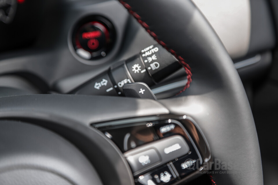 Honda HR-V RV (2022) Interior
