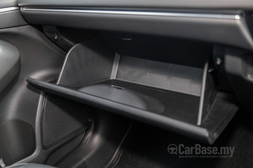 Honda HR-V RV (2022) Interior
