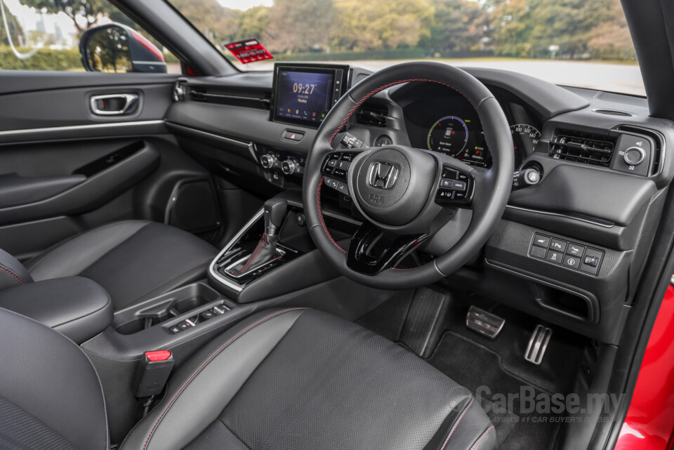 Honda HR-V RV (2022) Interior