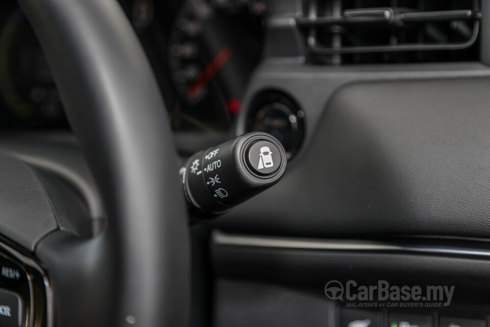 Honda HR-V RV (2022) Interior