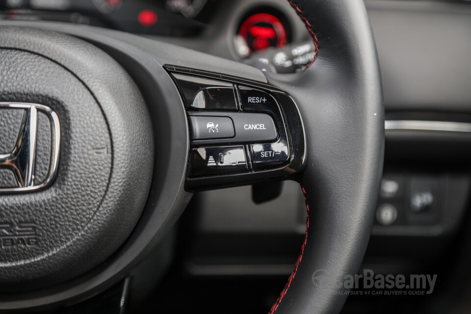 Honda HR-V RV (2022) Interior