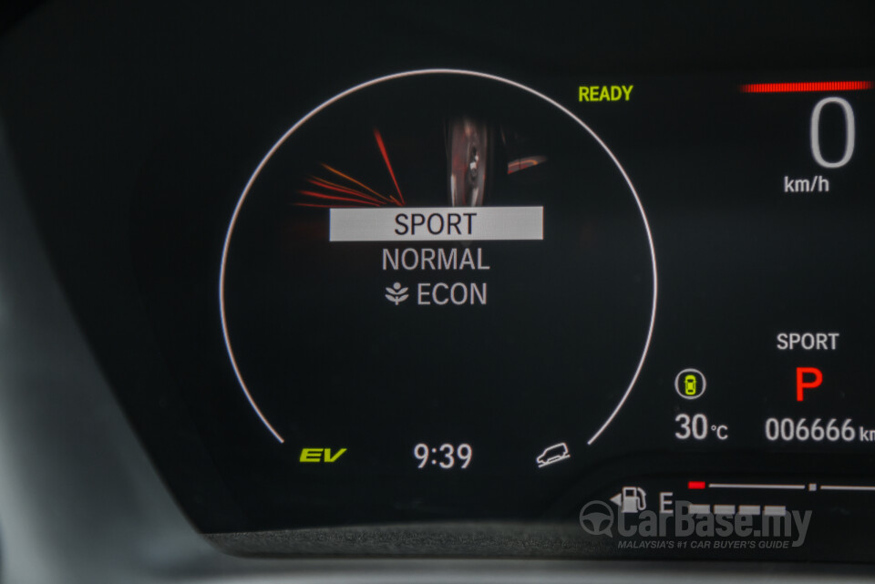 Honda HR-V RV (2022) Interior
