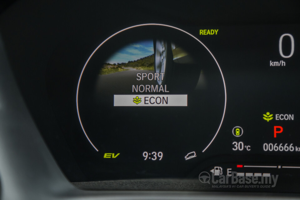 Honda HR-V RV (2022) Interior
