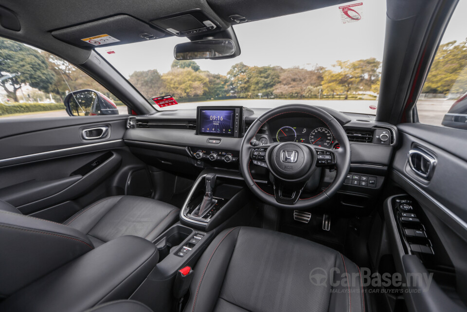 Honda HR-V RV (2022) Interior