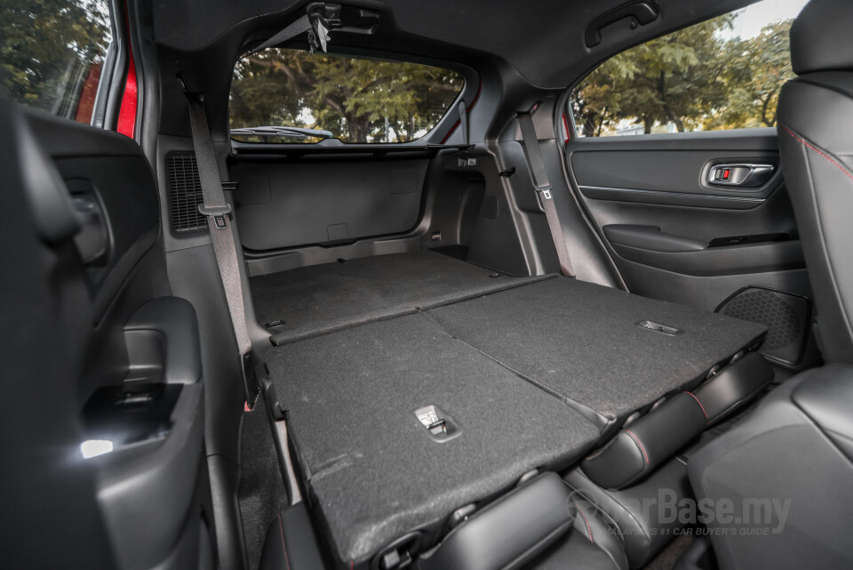 Honda HR-V RV (2022) Interior