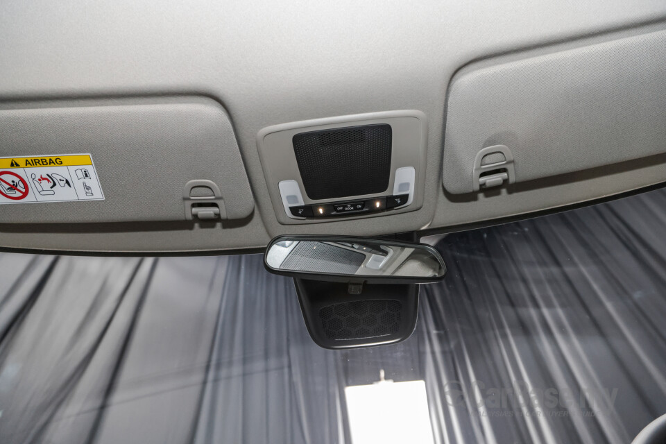 Honda HR-V RV (2022) Interior