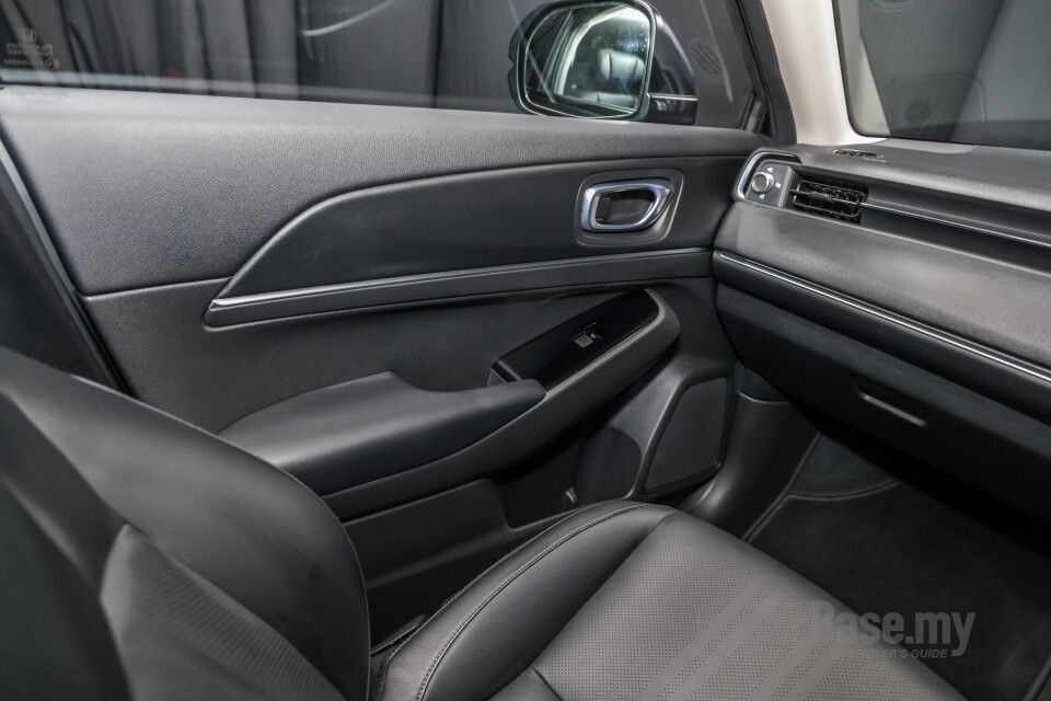 Honda HR-V RV (2022) Interior