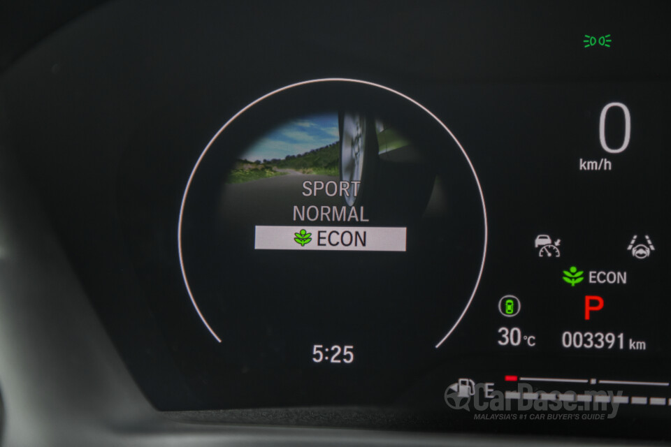 Honda HR-V RV (2022) Interior