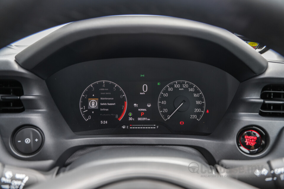 Honda HR-V RV (2022) Interior